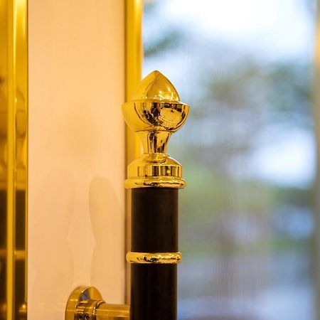 Ha Long Essence Premium Hotel Exterior photo